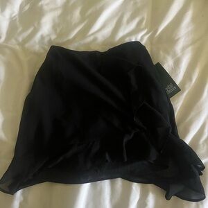 NWT BLACK MINI SKIRT